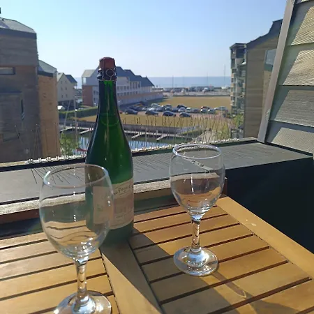 Studio Neuf Vue Mer Marina Deauville Extérieur photo